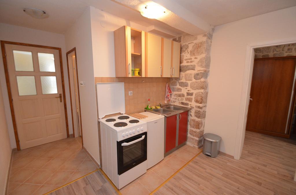 Apartments Historic Stone House Kotor Habitación foto